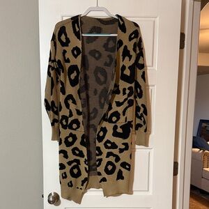 Chic Leopard Print Open Cardigan